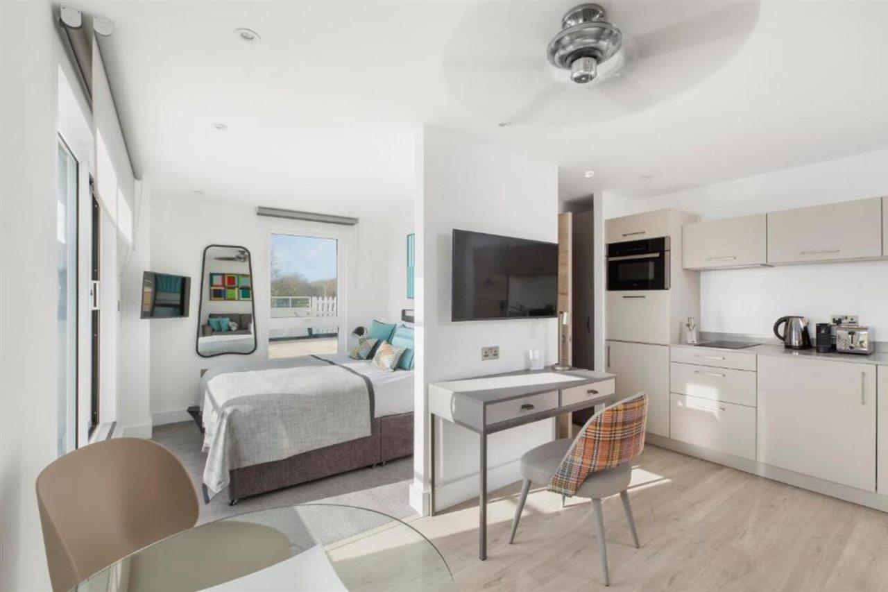 Q Square By Supercity Aparthotels Hove Extérieur photo